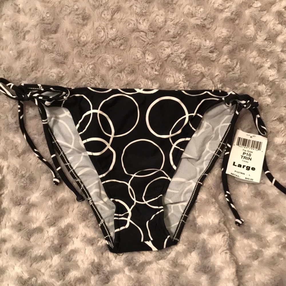 Black and White Bikini Bottom L NWT